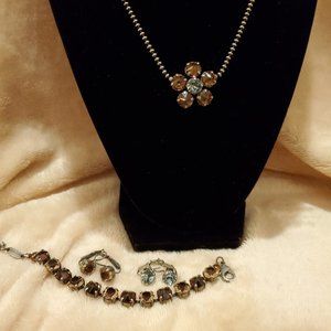 Sabika AFTER FIVE Daisy set